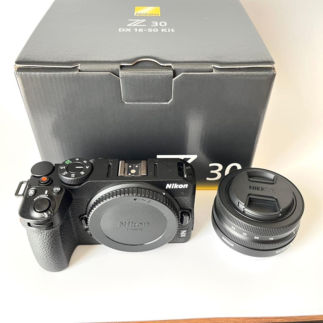 美品】Nikon Z30 DX 16-50 レンズキット【予備バッテリー付き】