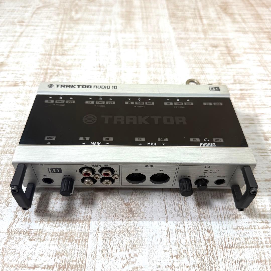 動作未確認 NATIVE INSTRUMENTS TRAKTOR AUDIO10