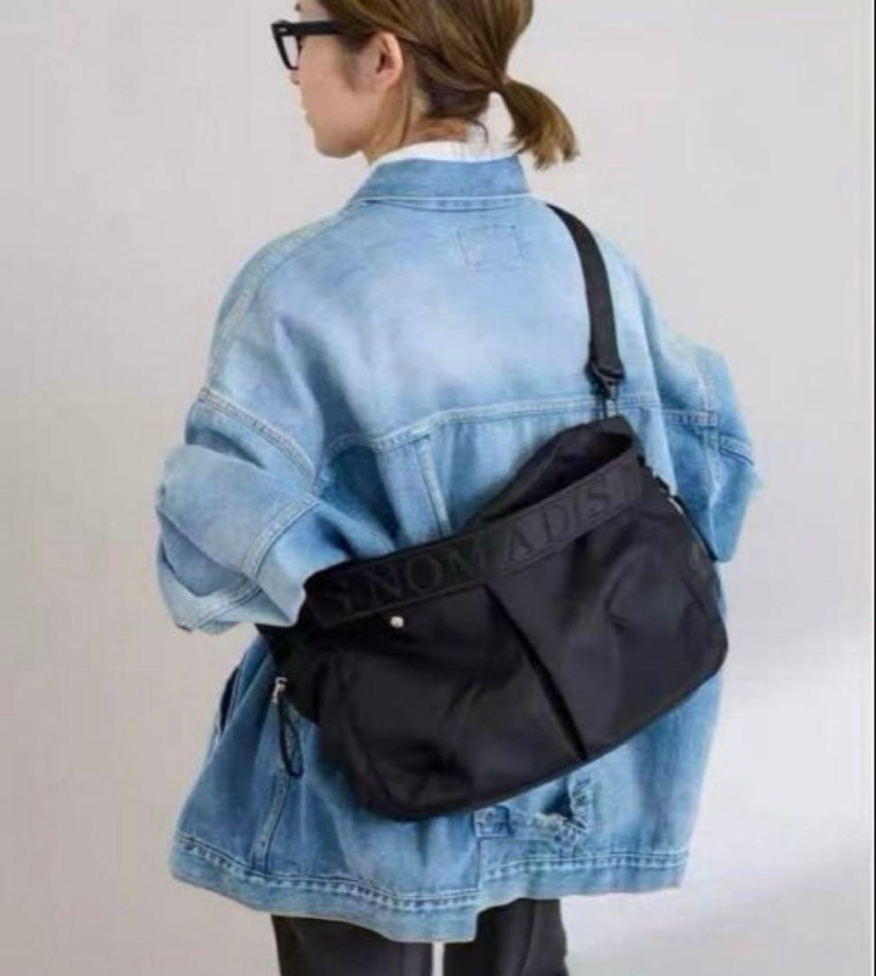 美品　NOMADIS ノマディスBASQUEMSLD 25SSショルダーバッグ