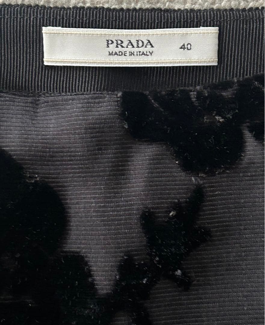 専用 Rakutao様　PRADAプラダ　花柄刺繍 ベルベット シルクスカート