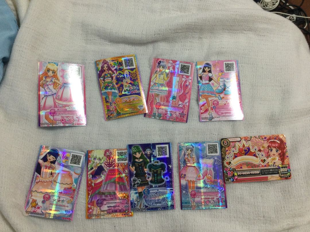 アイカツカード（旧アイカツ、アイカツスターズなど）まとめ売り 100枚