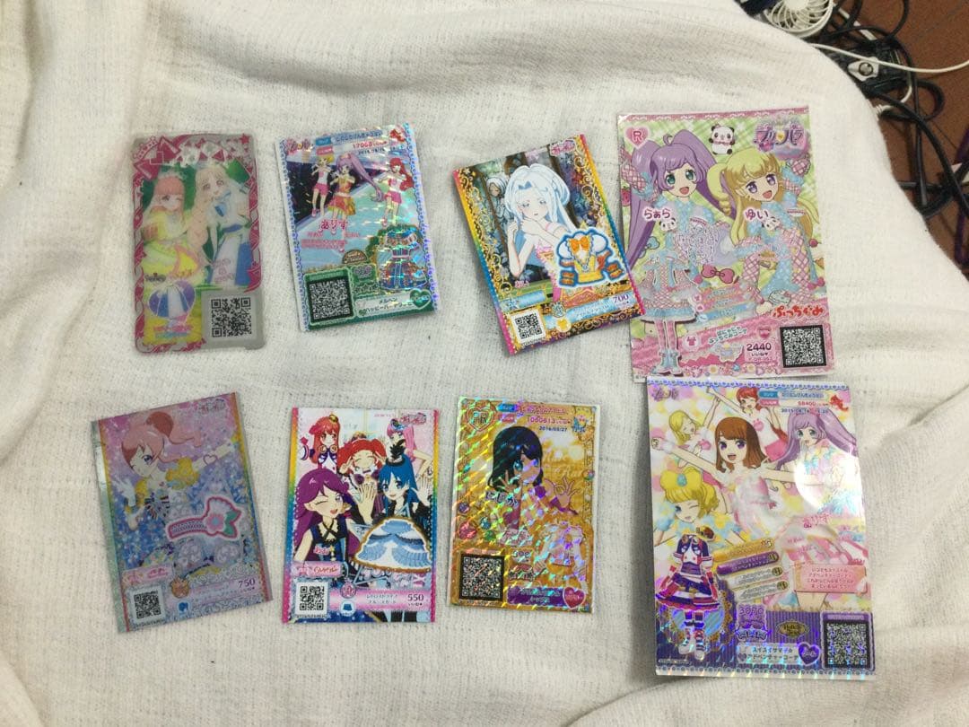 アイカツカード（旧アイカツ、アイカツスターズなど）まとめ売り 100枚