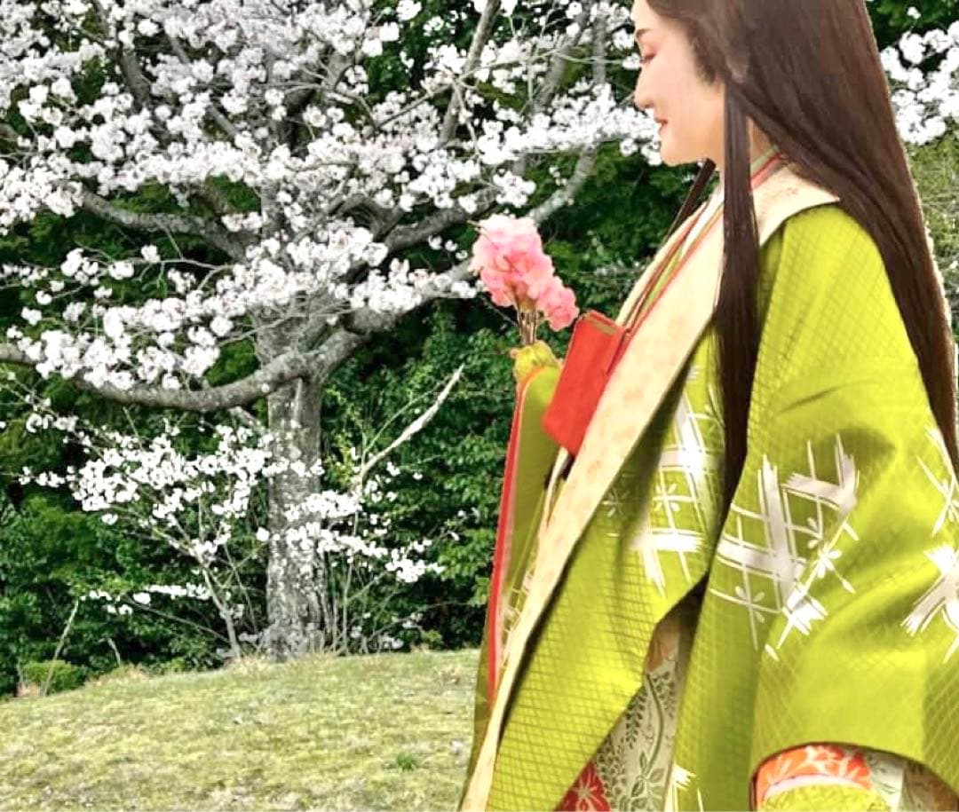 2024年に行くべき52カ所第３位山口市「大内のお殿様とお姫様」縄田和子版画作品