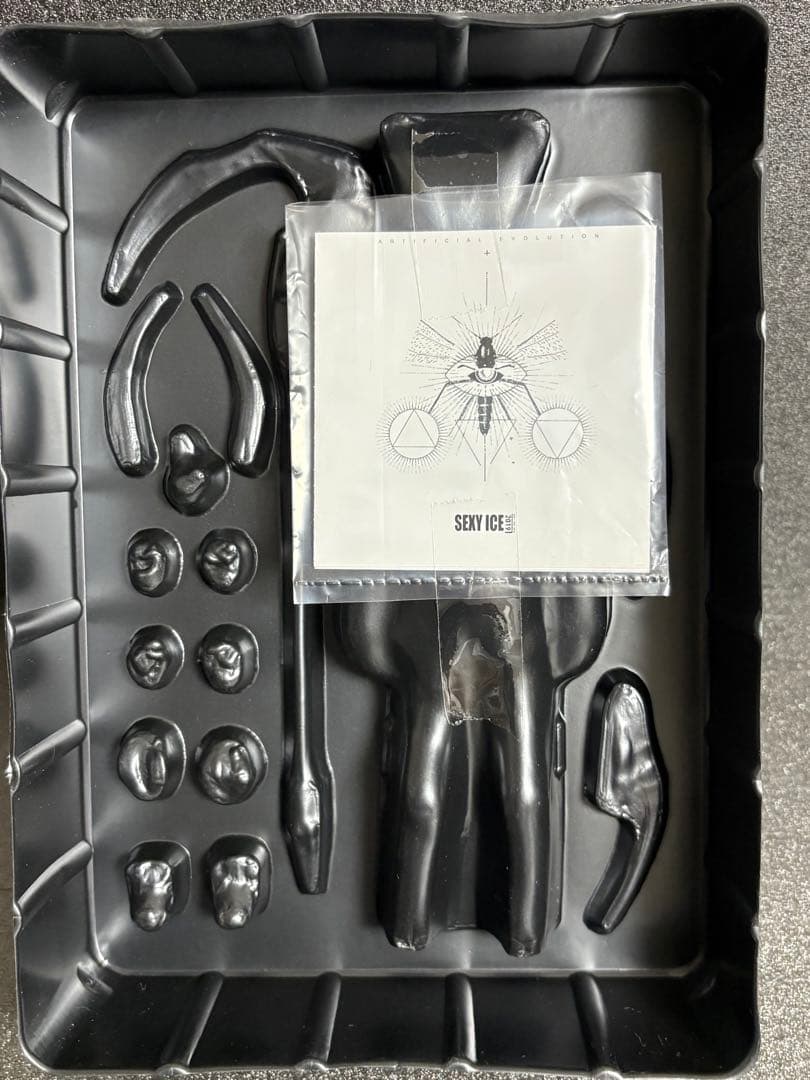 SEXYiCE 蟲 VERMIN シリーズ 実験体 B0127 カマキリ