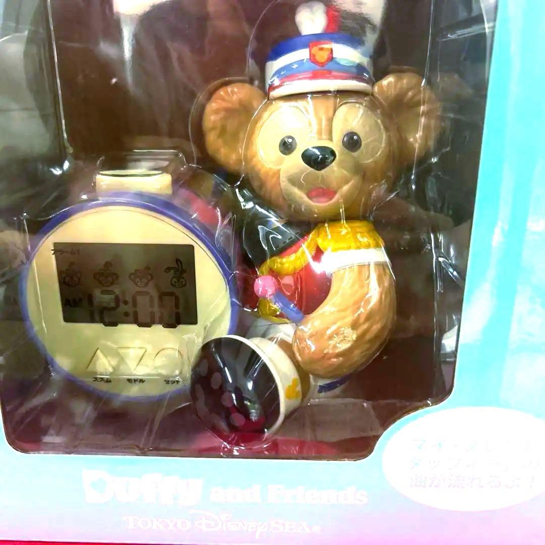 ディズニー　ダッフィー 目覚まし時計　シェリーメイ　ぬいぐるみバッジ　3点セット