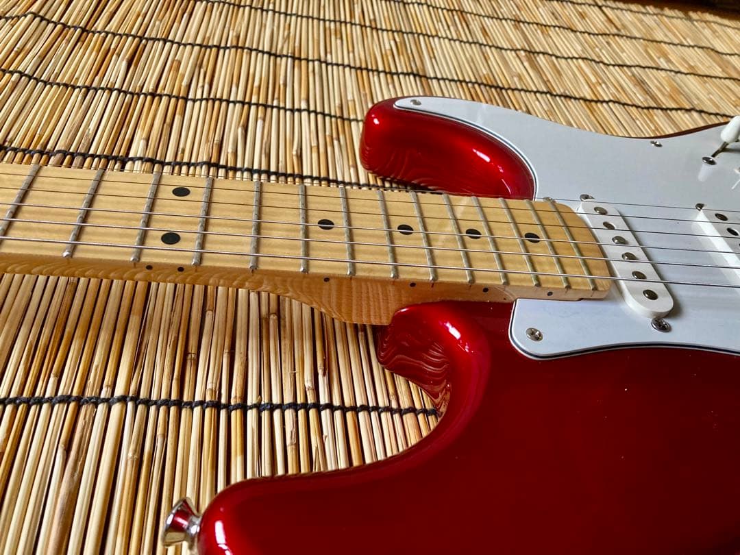 ☆ 最終値下決断☆部品交換、リニューアル貴方だけの一本　FERNANDES ST