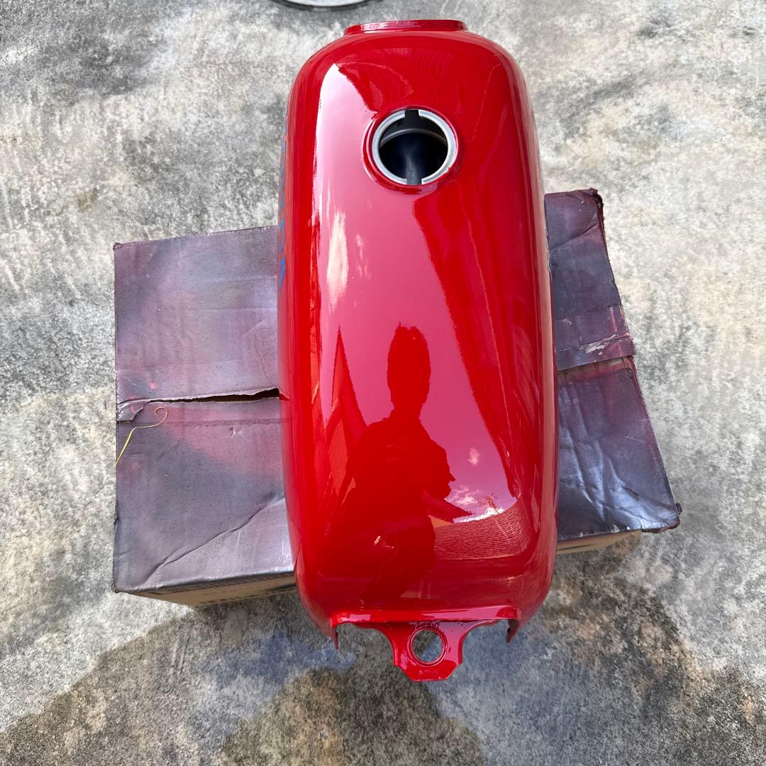 美品ape50 エイプヨンフォア仕様タンク コックつき