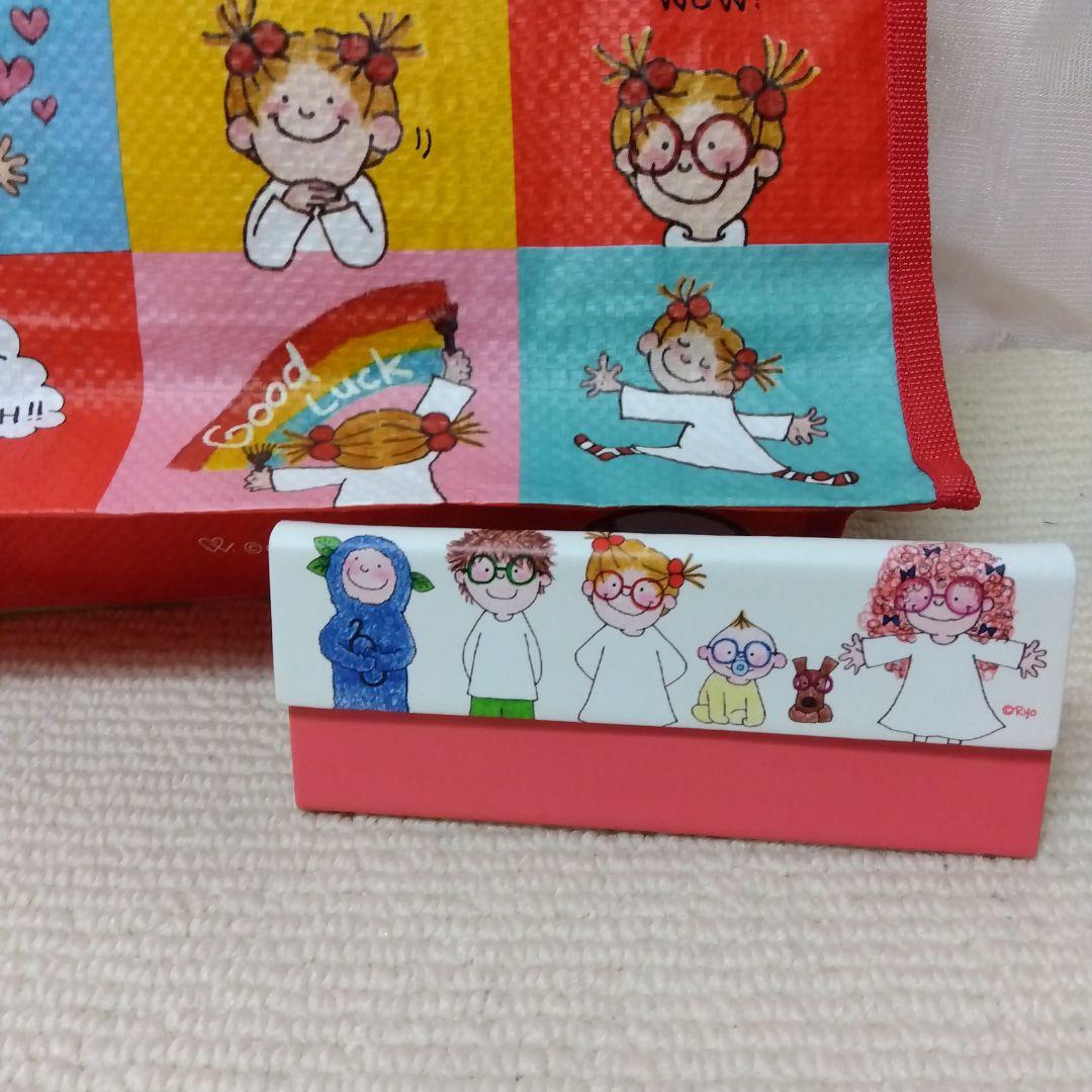 ココちゃん·͜·ᰔᩚ折り畳み式メガネ三角形ケース·͜·ᰔᩚ 手提げバッグ