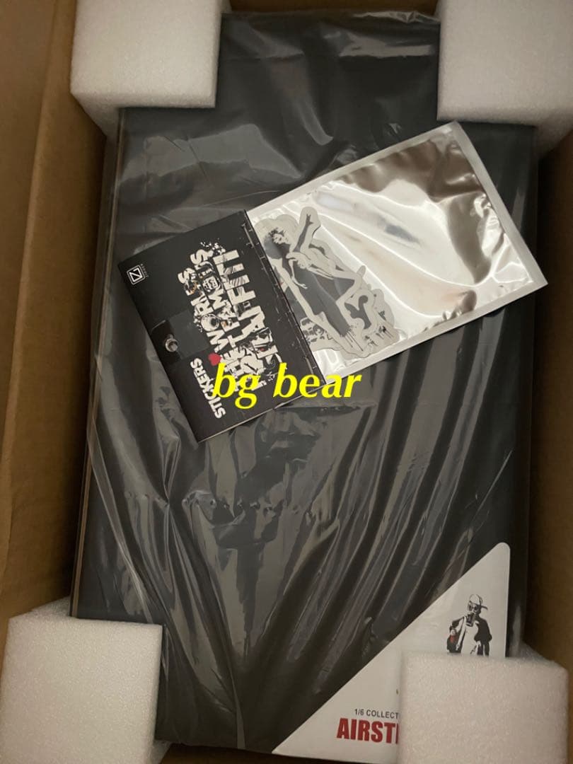 エア・ストライク・ボーイ　バンクシー　フィギュア　アートトイ//ZIGGER