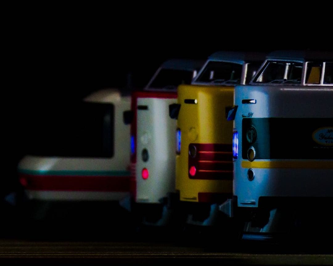 KATO 381系「やくも」 (リニューアル編成) 9両セット【新品,未使用品