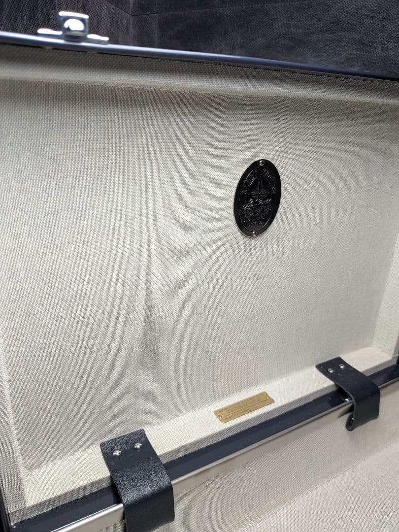 ③グローブトロッター ネイビー スモールアタッシェショルダー