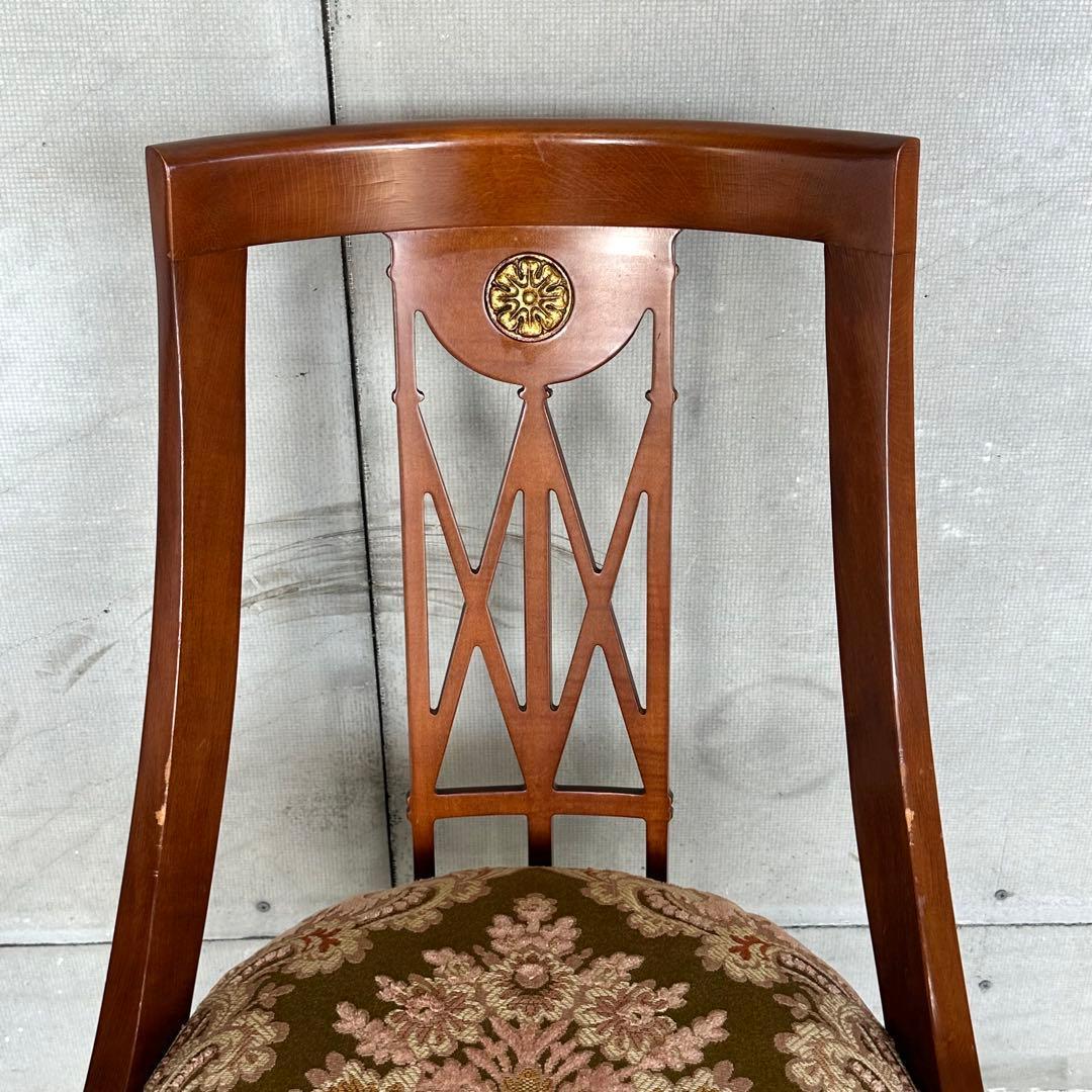 ✦ネオクラシカル様式✦透かし彫り×メダリオン装飾 ダイニングチェア