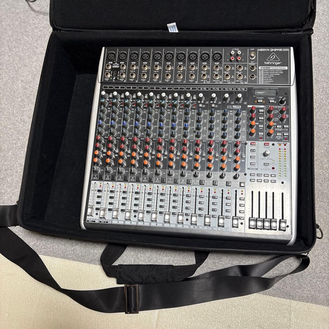 Behringer XENYX QX2442USB ミキサーGATORケース