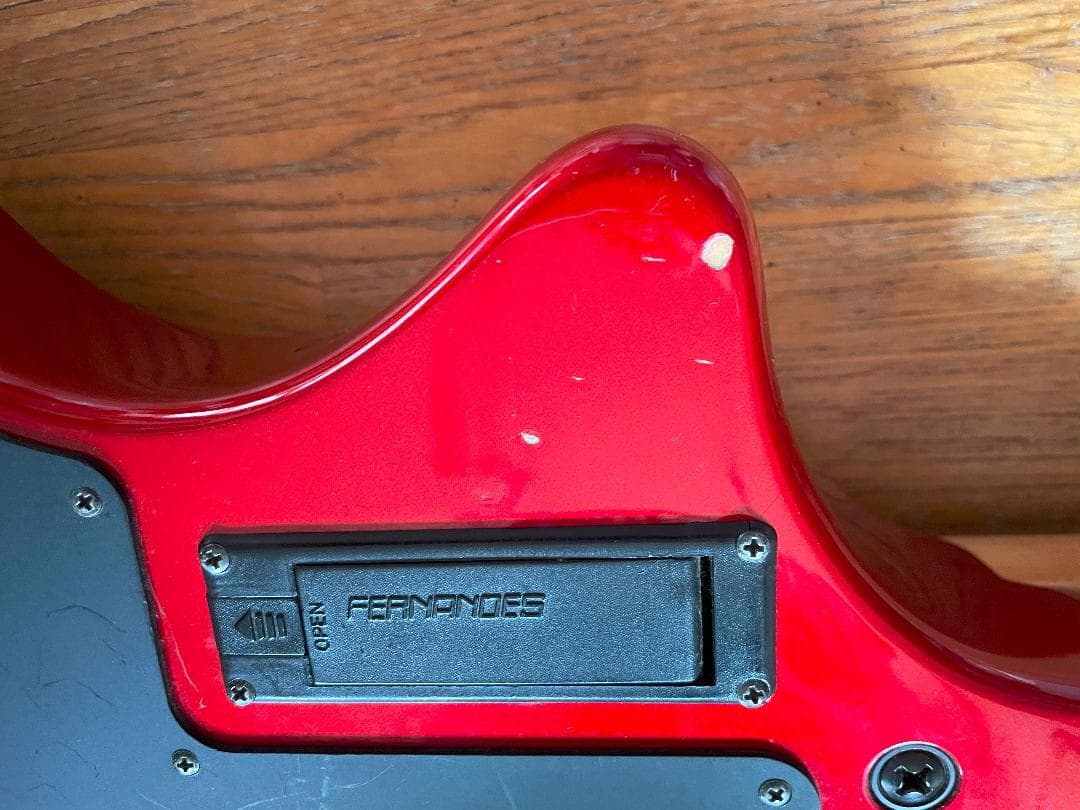 e*i様 訳アリ品 フェルナンデス ZO-3 芸達者 メタリックレッド トーン追