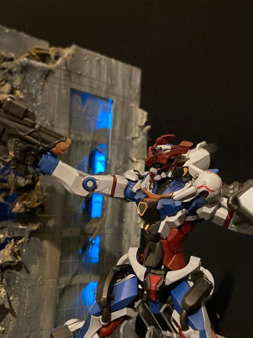 【美品】HGジークアクス塗装済みジオラマ&未開封ジークアクス