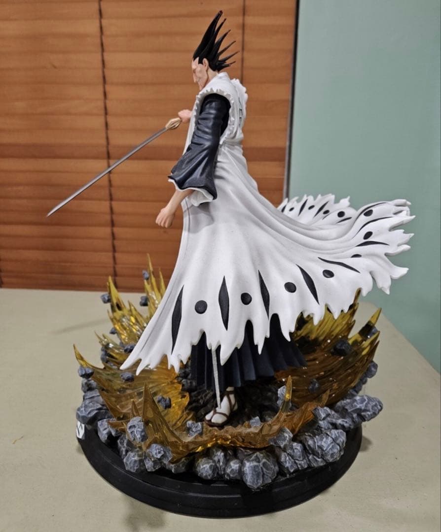 BLEACH 更木剣八 ガレージキット ガレキ スタチュー①⑦ BLEACH 更木剣