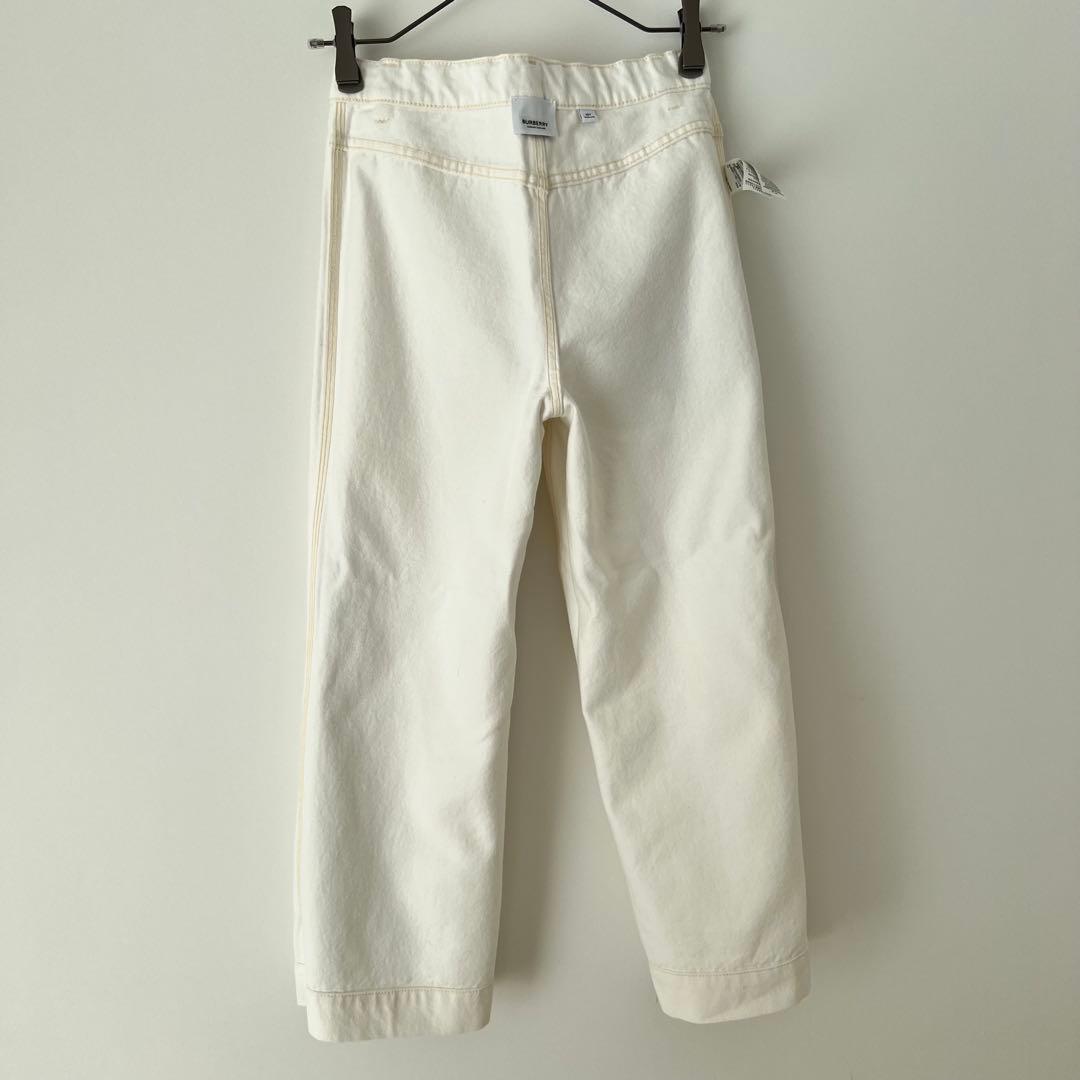 新品タグ付き】BURBERRY バーバリー 140cm ロゴ 白デニムパンツ