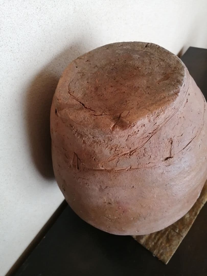 №82 古信楽の壺 特有の柔らかい土肌。 信楽 壺 №82 古