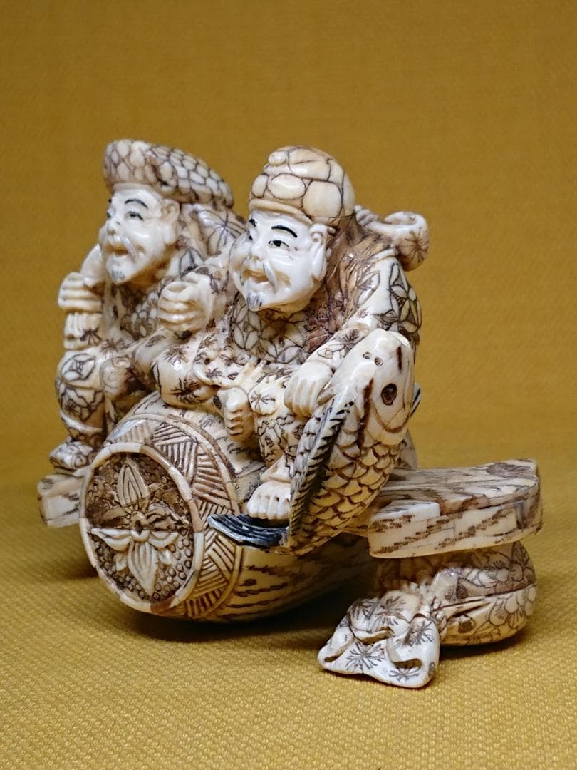 細密彫刻 天然素材 大黒天 恵比寿 置物 インテリア 工芸品 美術品 A3382