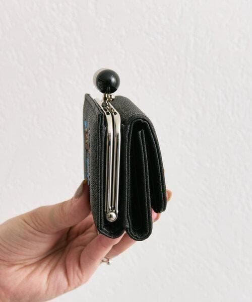 イアパピヨネ「PEZ ×ear」本革/コラボ三つ折りがま口財布 - メルカリ