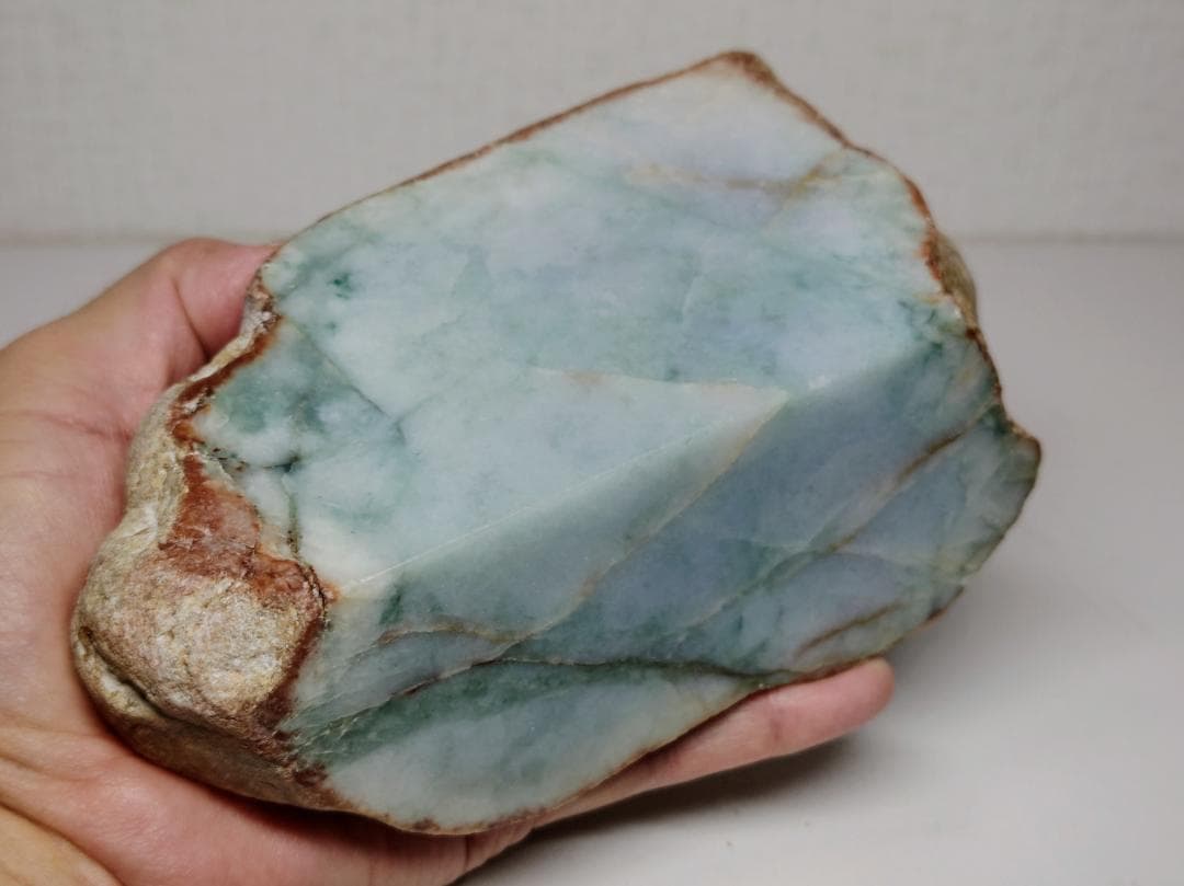 青緑 1.9kg 翡翠 ヒスイ 原石 鑑賞石 自然石 誕生石 鉱物 水石 鉱石