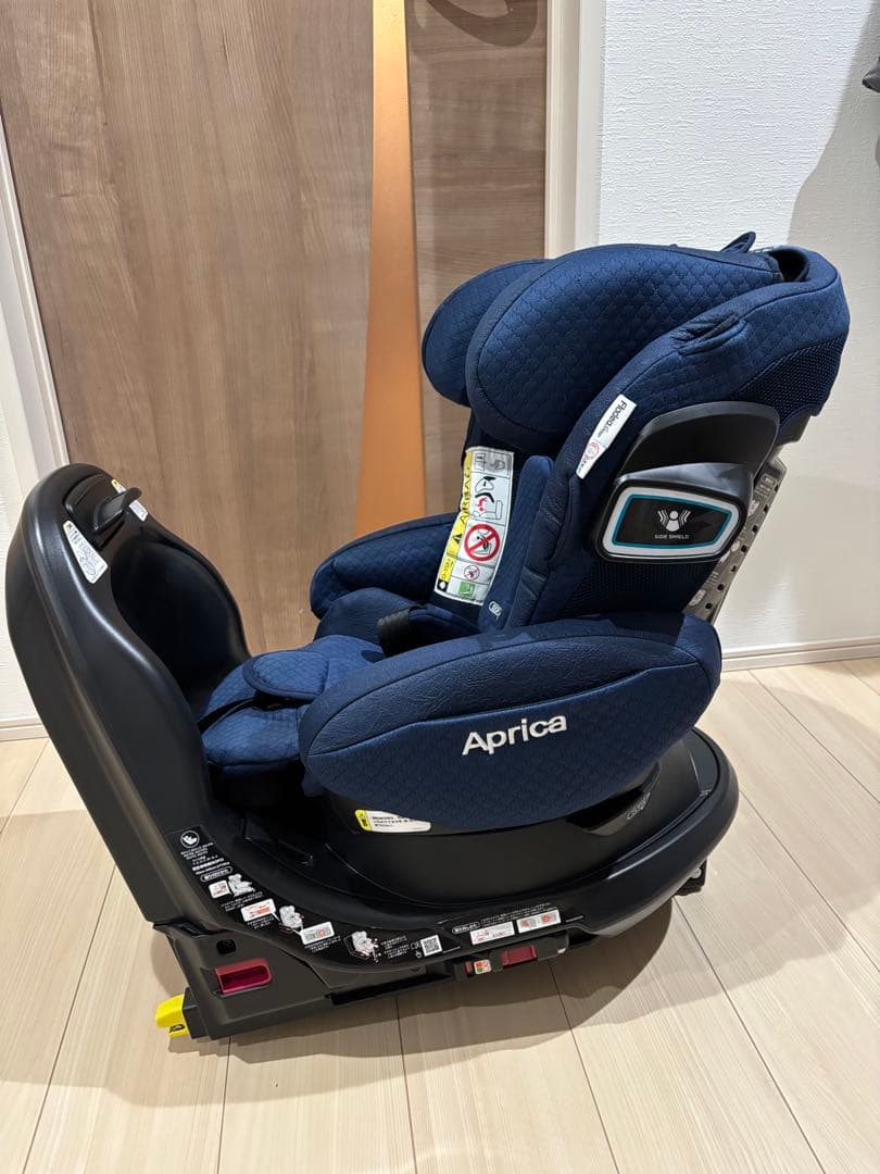 アップリカ フラディアグロウ ISOFIX プレミアム360°セーフティ 清掃済