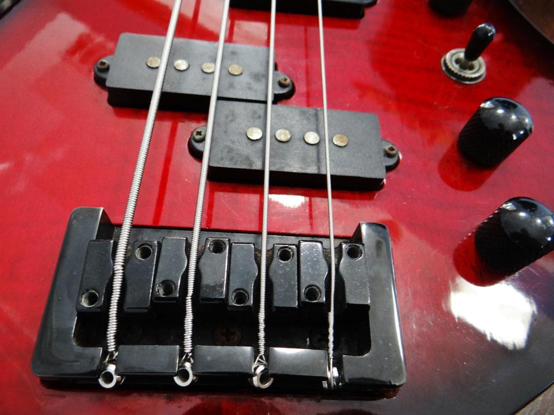 B.C.Rich MOCKINGBIRD BASS モッキンバードベース