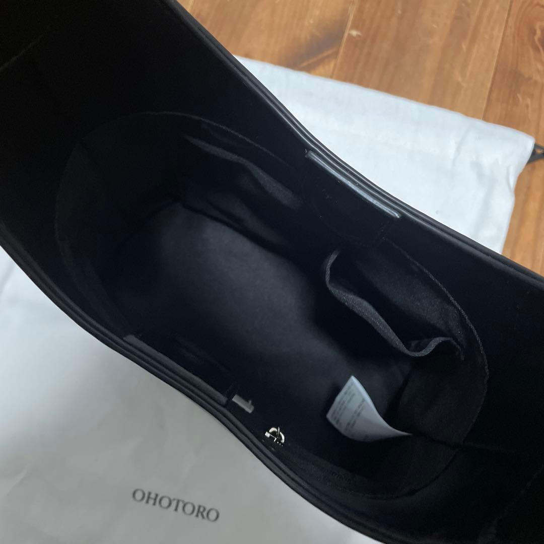 【美品】OHOTORO オオトロ Snail Bag ショルダーバッグ　ブラック