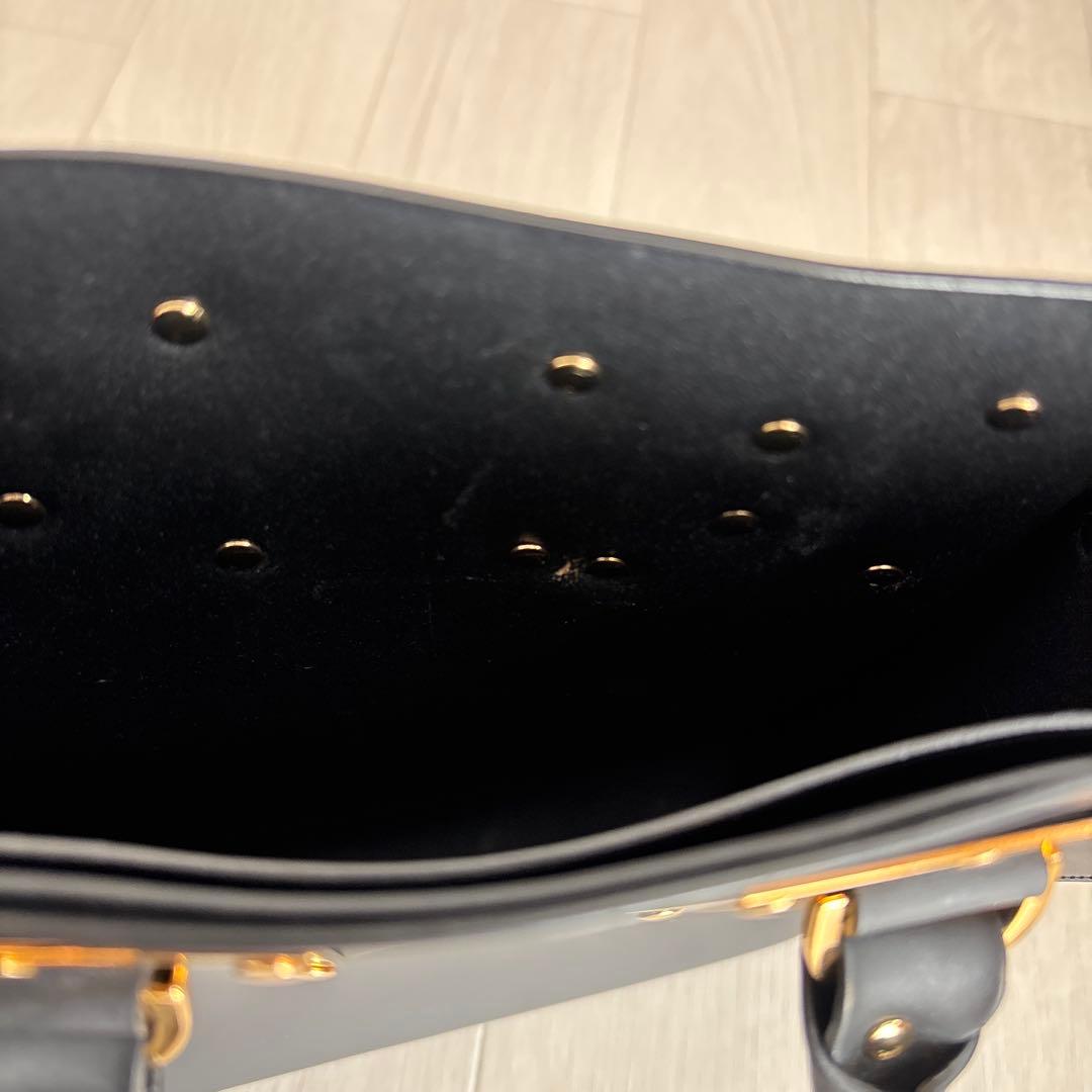 SOPHIE HULME 黒 レザーハンドバッグ ストラップ付き