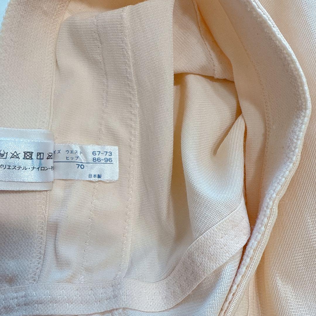 フォーシスアンドカンパニー　ブライダルインナー　E70 64 70