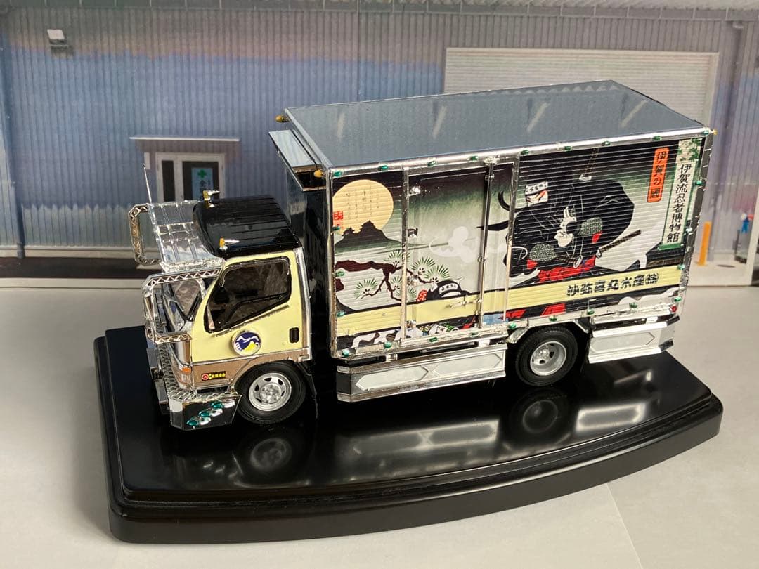 アオシマ　デコトラ風神.雷神キャンター自作改造品