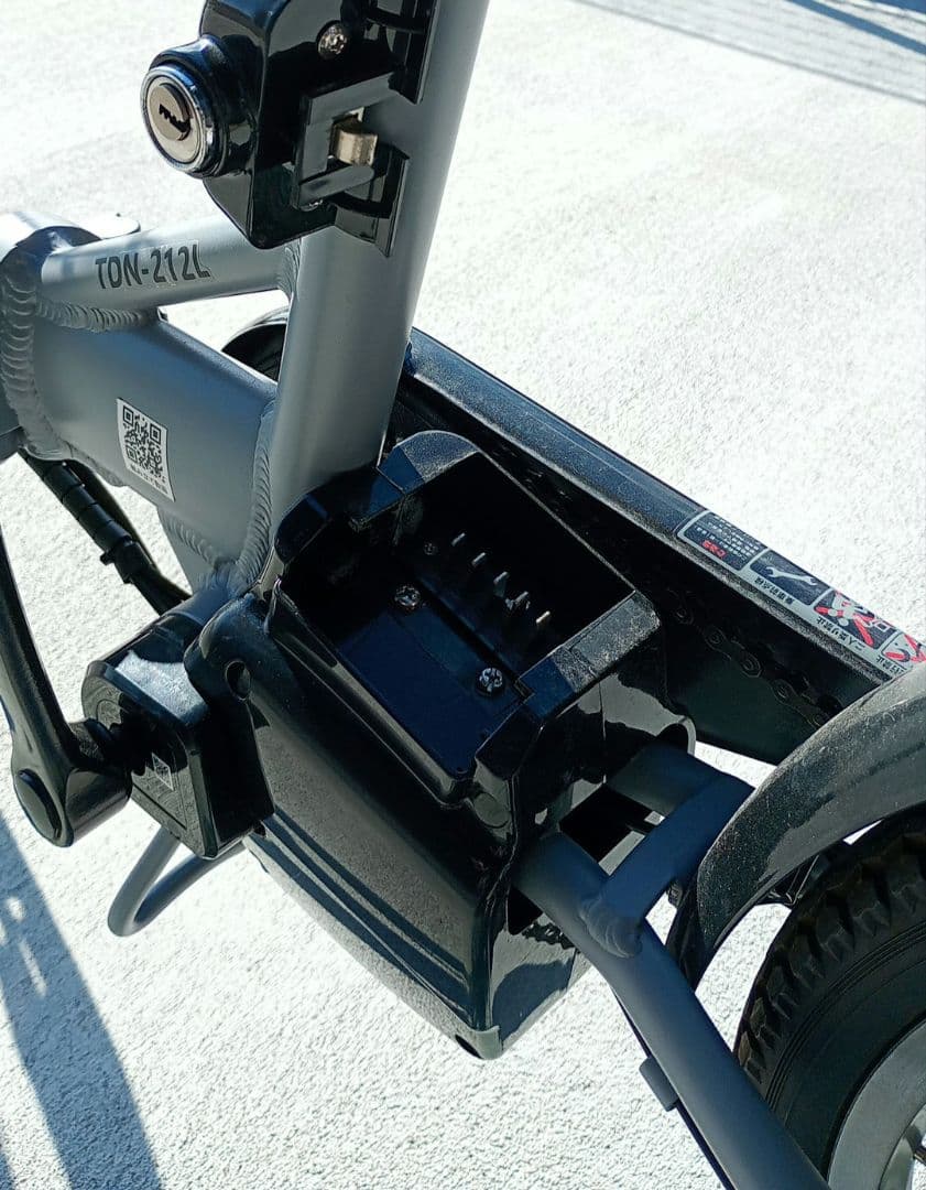 【中古】peltech TDN-212LN マットグレイ ノーパンクタイヤ