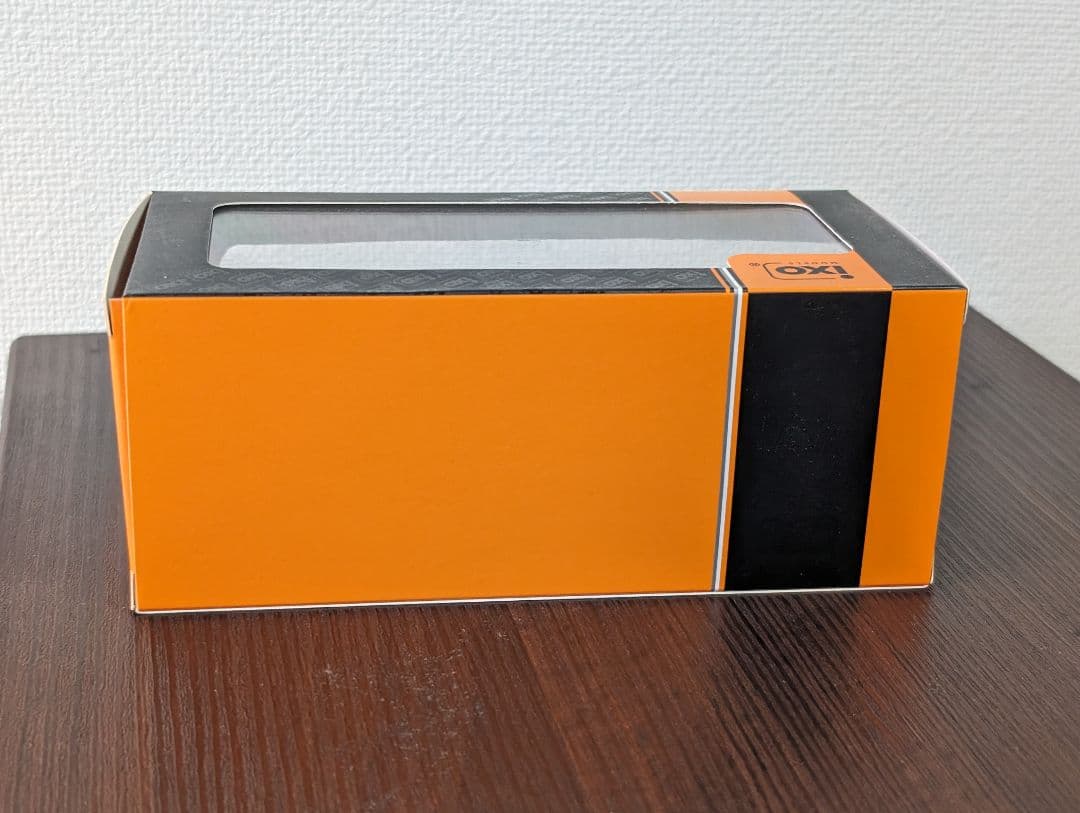 ixo アバルト 124スパイダー 1/43 ミニカー　おまけ トミカ 付き