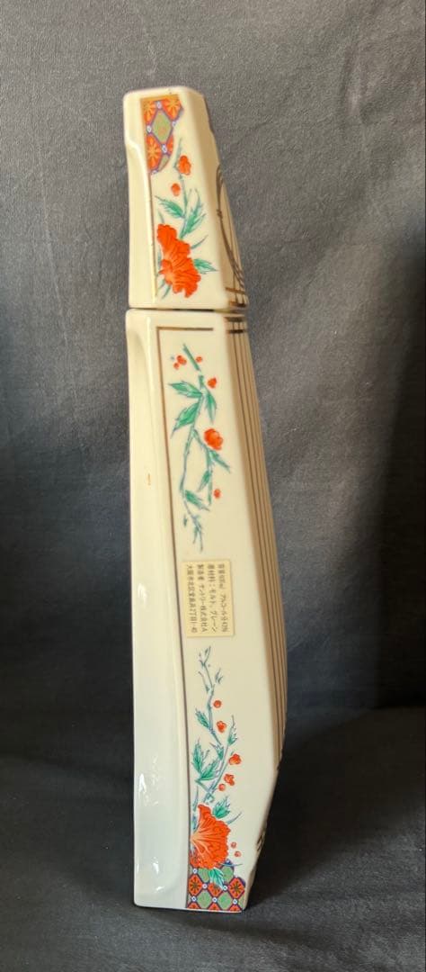 未開栓】サントリーウイスキー 響 琴型ボトル 楽器シリーズ 未開栓