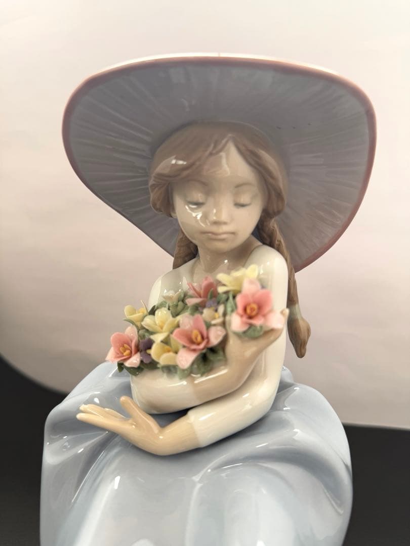 美品 LLADRO 花の香りに包まれて　リヤドロ　 陶器製 レア 廃盤品