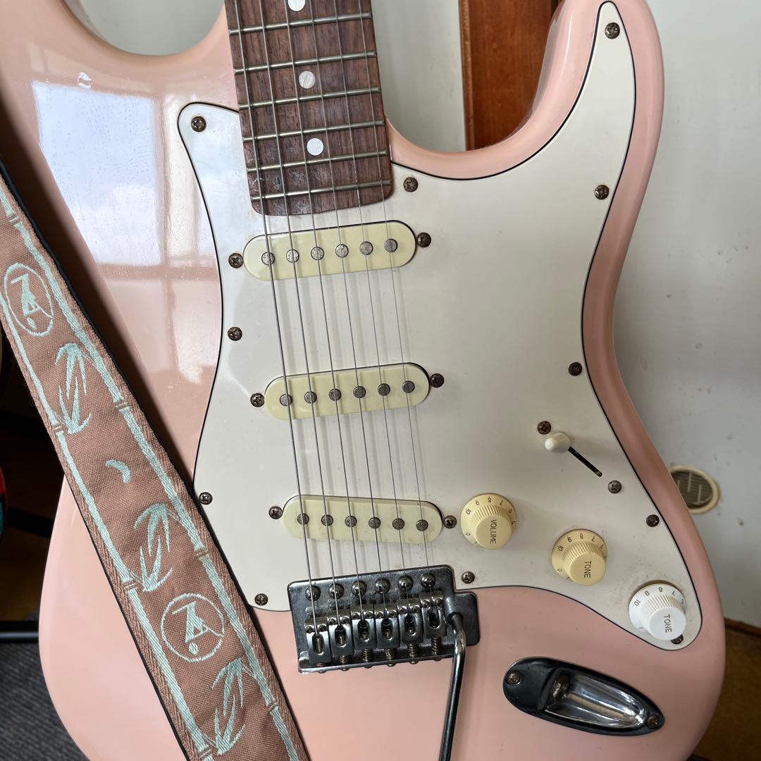 エネルストラトキャスター Char風 サーモンピンク？シェルピンク？
