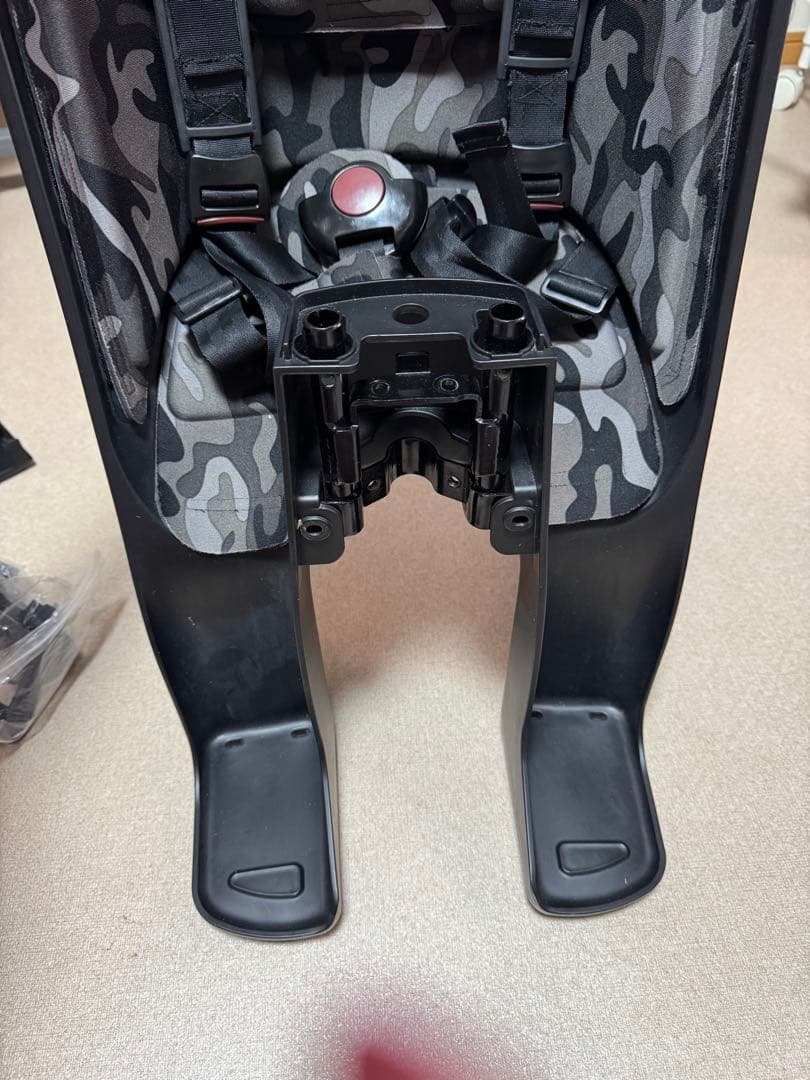 [引き取り可］美品　ブリヂストン　フロント　チャイルドシート 迷彩柄　ハイディー