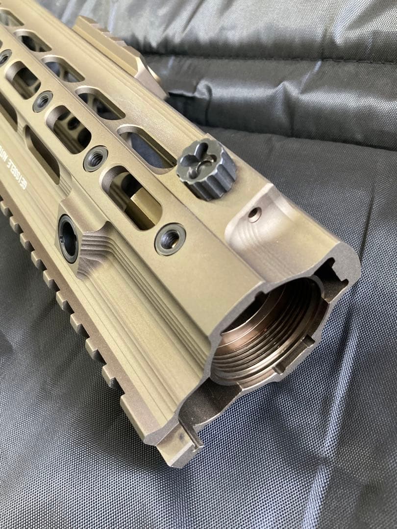 ク*ニ様 AIRSOFT ARTISAN ガイズリー SMR ハンドガード HK