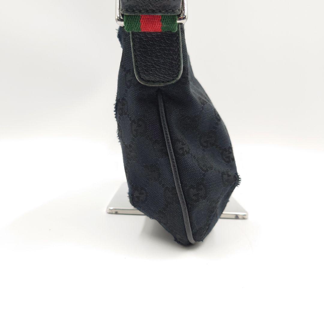 GUCCI ショルダーバッグ 斜め掛け GGキャンバス シェリーライン グッチ