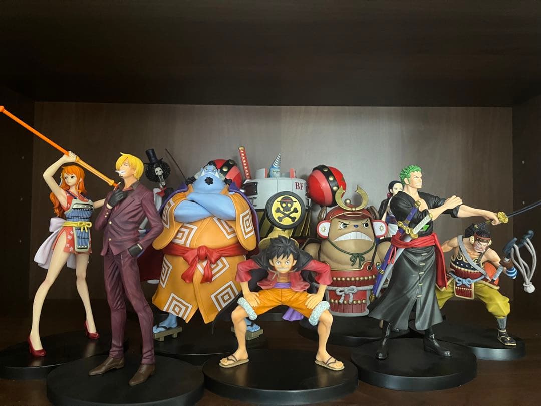 ワンピース 麦わらの一味 フィギュアセット vol.100anniversary - メルカリ