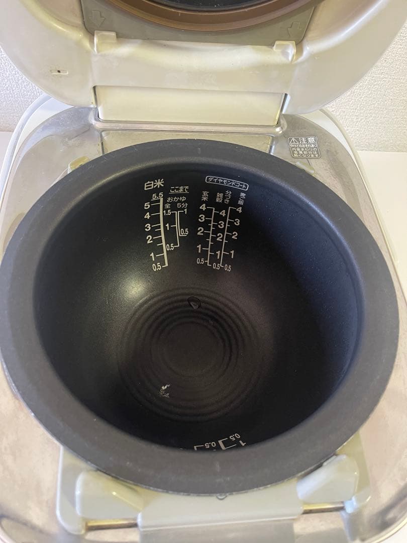 TOSHIBA 炊飯器 5.5合 2017年製