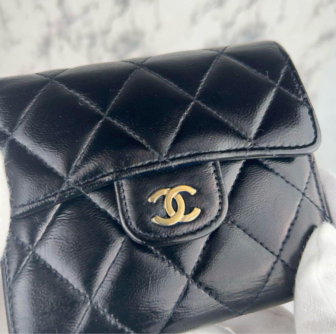 22 CHANEL マトラッセミディアムサイズコンパクト折り財布