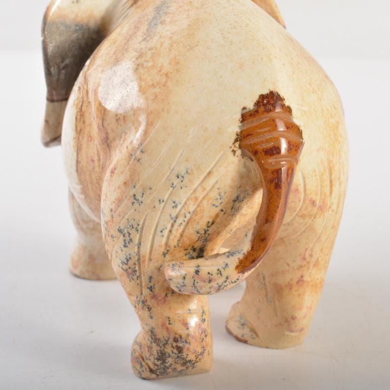 天然石 細密彫刻 象 置物 約411g 桐箱付 C R7273 - メルカリ