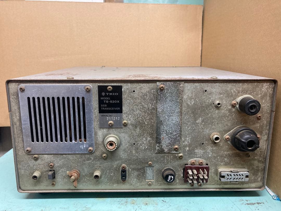 トリオTRIOトランシーバー☆TS-520X☆動作未確認☆SSBトランシーバー