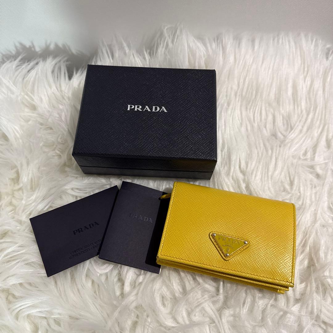 PRADA サフィアーノレザー 二つ折り財布 イエロー - メルカリ