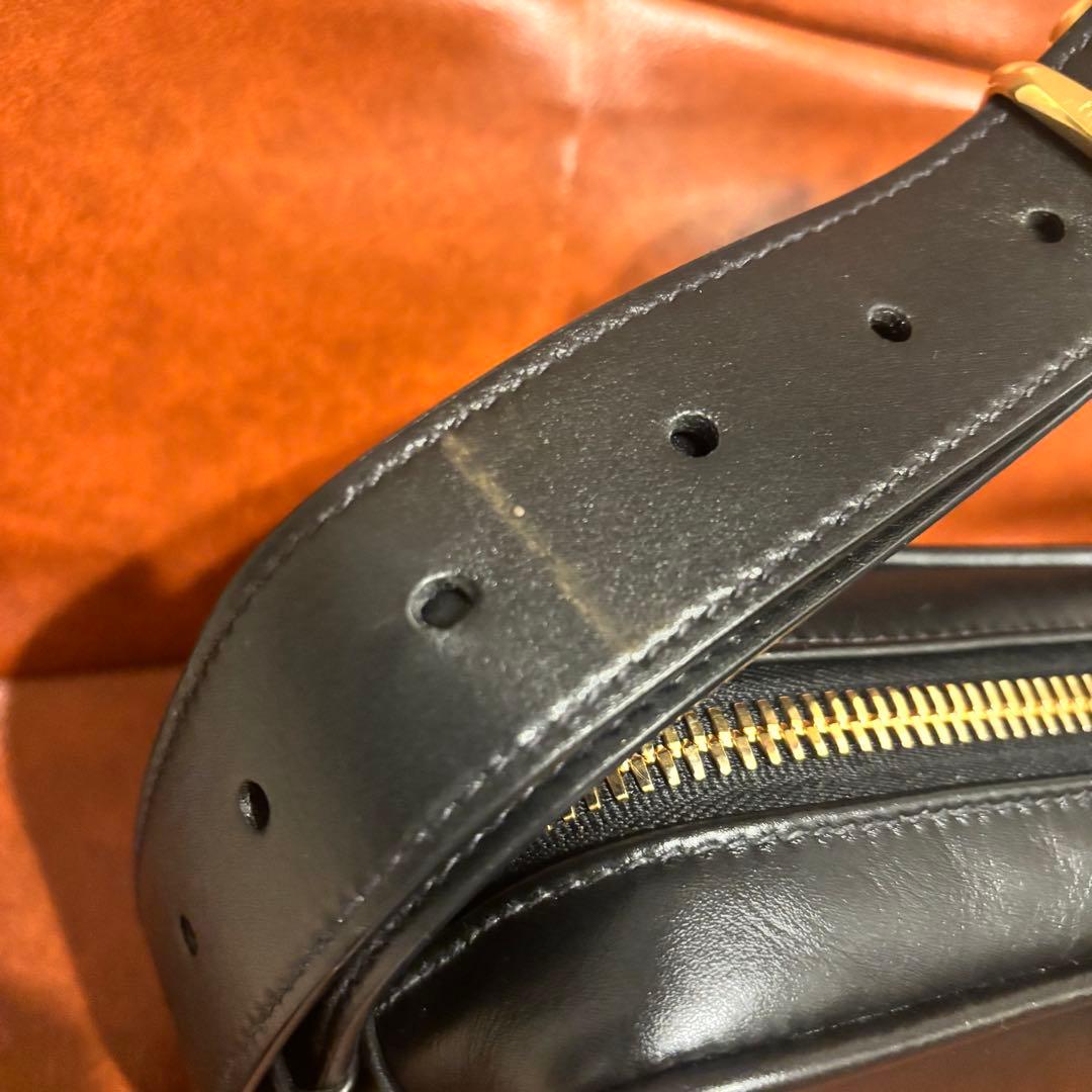 miumiu ミュウミュウ ロゴショルダーバッグ ブラック　付属品あり　希少