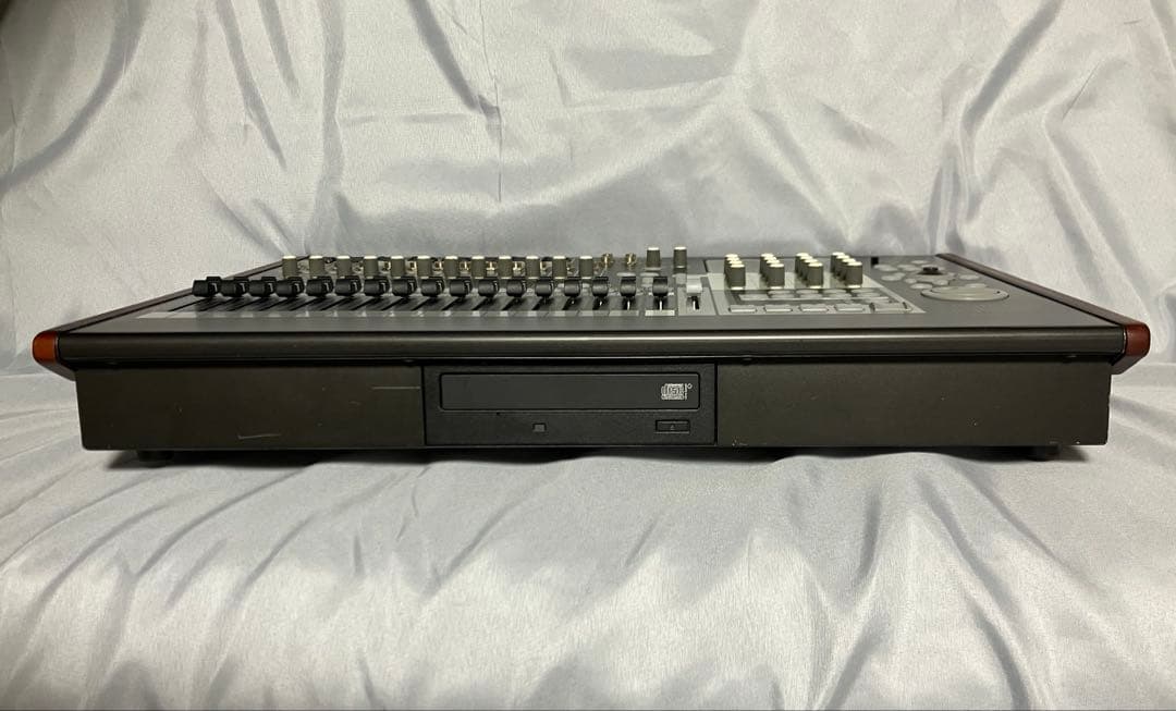 美品 KORG D3200（ペダル、USBケーブル、ソフトケース付）