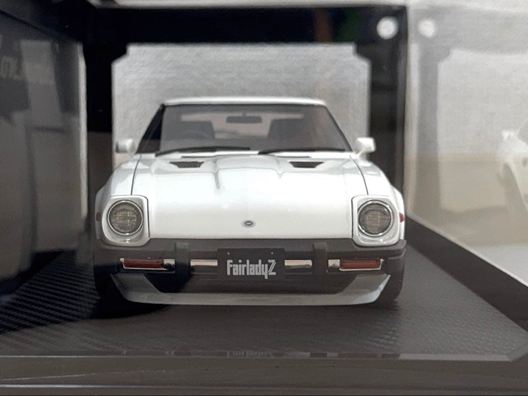 【新品未使用】1/18 Nissan Fairlady Z (S130)