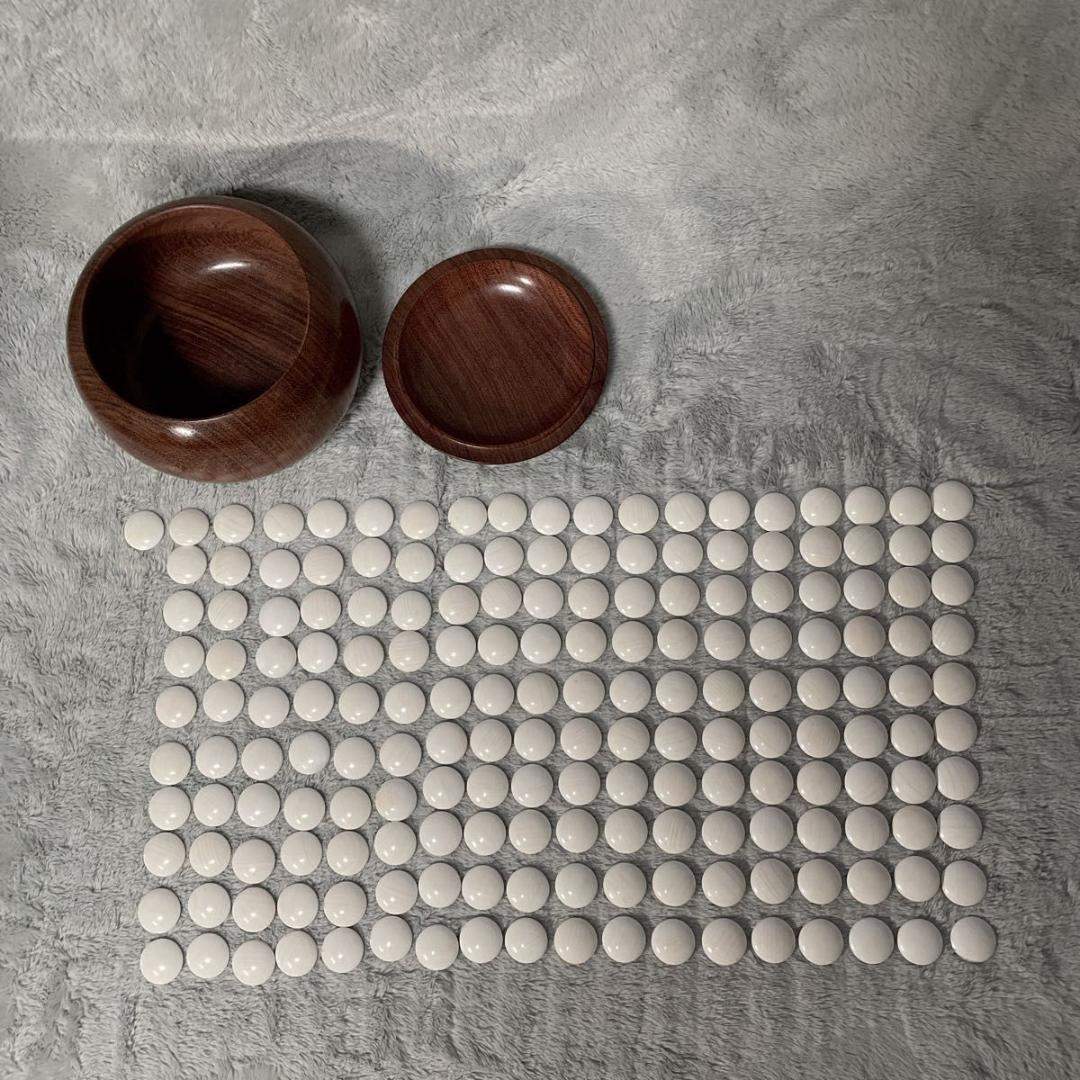 【碁笥付】蛤碁石30号 約8.2mm 那智黒石 白181個 黒182個