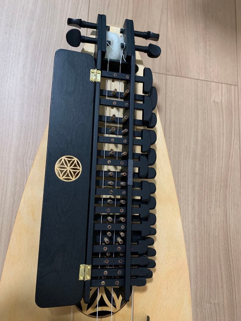 ハーディ・ガーディ hurdy gurdy ヨーロッパ 手作り古楽器 民族楽器
